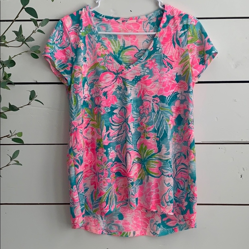 🌸Lilly Pulitzer Etta Top in Hot on the Scene- NWT - Picture 3 of 11